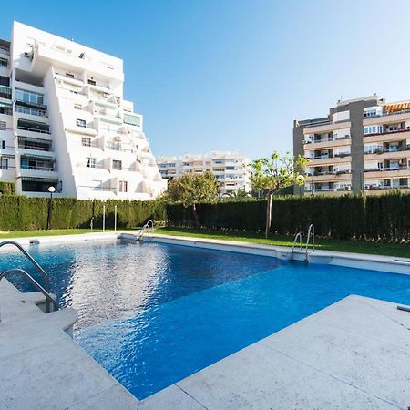 Pets Friendly Apartment, Next To The Marina And Arroyo De La Miel Benalmadena Bagian luar foto