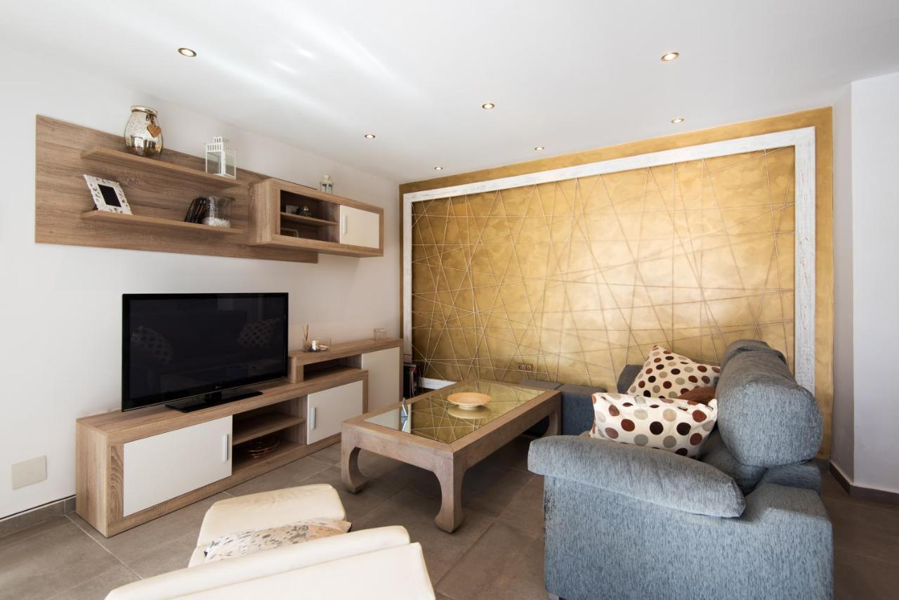 Pets Friendly Apartment, Next To The Marina And Arroyo De La Miel Benalmadena Bagian luar foto