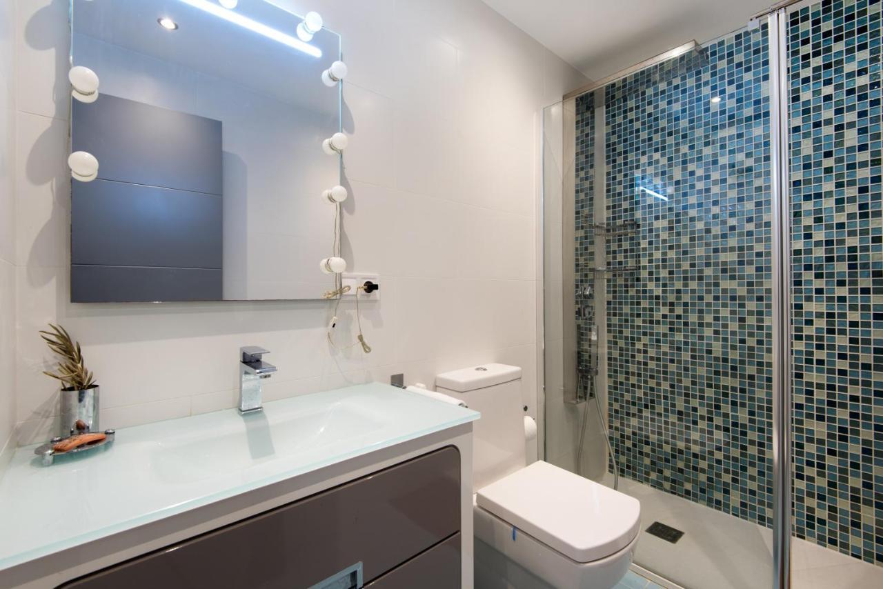 Pets Friendly Apartment, Next To The Marina And Arroyo De La Miel Benalmadena Bagian luar foto