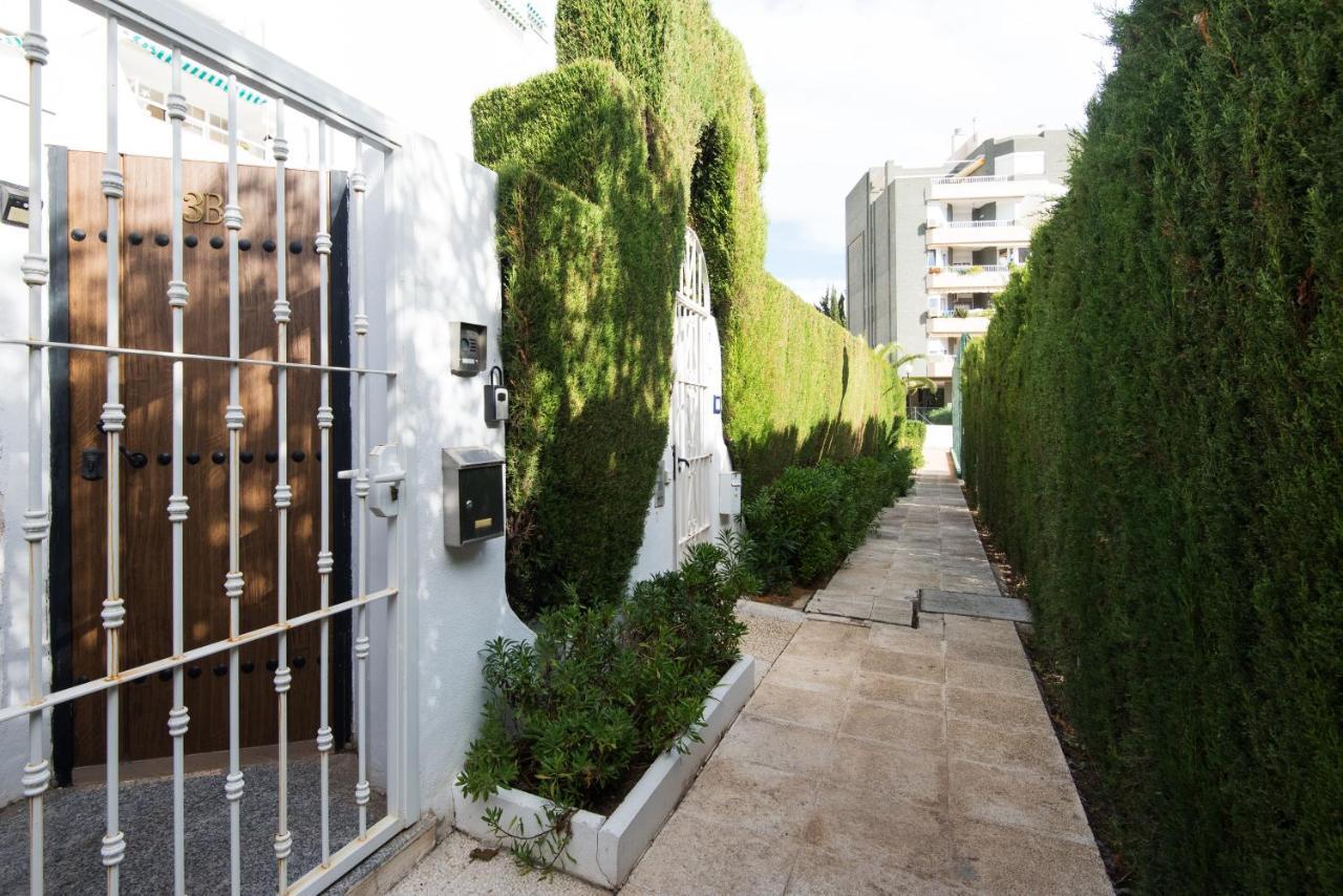 Pets Friendly Apartment, Next To The Marina And Arroyo De La Miel Benalmadena Bagian luar foto